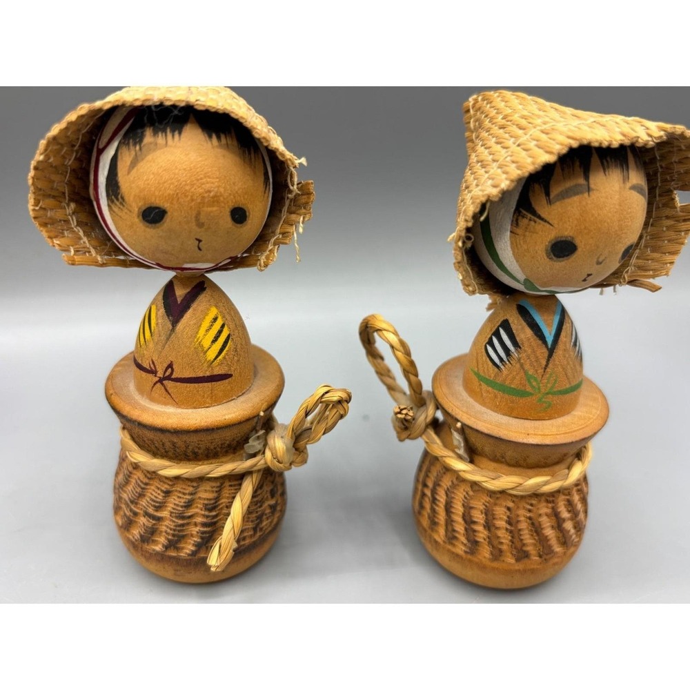 Vtg Japanese Kokeshi Dolls Woven Hats Wooden Bases Set of 2